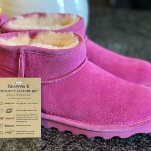 NWT Women’s Bearpaw Ankle Boots
